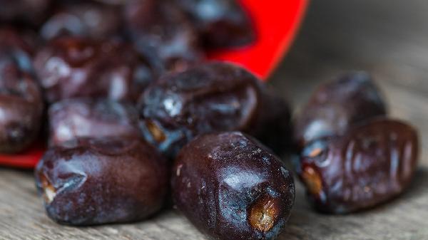 蜜枣和什么煲汤比较好