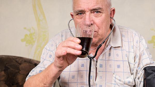 60岁以上老人适合喝什么茶