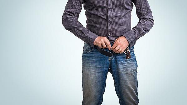 陰莖毛囊炎的癥狀有哪些 陰莖毛囊炎的三個(gè)癥狀科普