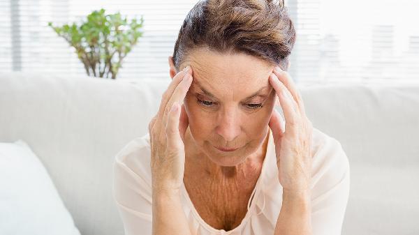 老人反复发烧怎么回事 老人反复发烧的3个原因要清楚
