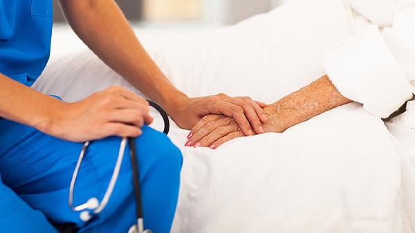 45歲女子查出癌癥，醫(yī)生直言：身上長了這些東西，盡早來檢查