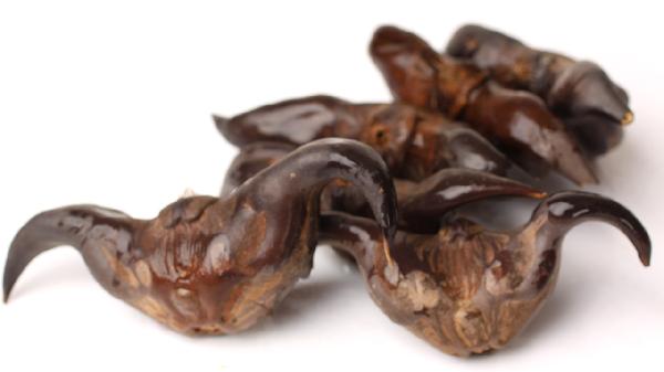 煮熟菱角怎么剥壳最简单的方法