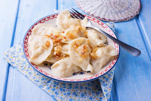 煎饺子不粘锅用凉油下锅还是热油