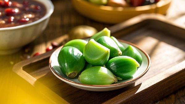 弄腊八蒜怎么做就能变绿