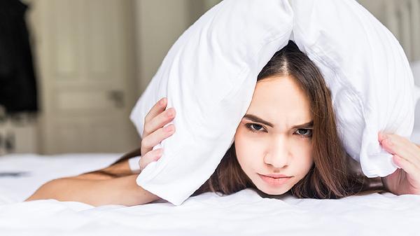焦虑型人格和回避型人格的区别