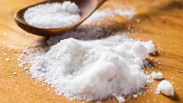 亚硝酸盐是什么？误食后有何危害？哪些食物亚硝酸盐含量高？
