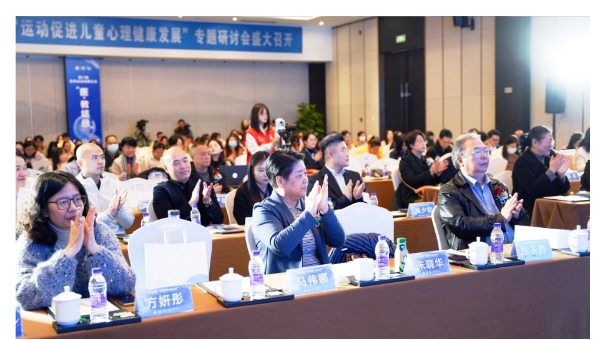 525 心理健康日来临,家校社医多方联动为儿童青少年心灵“护航”