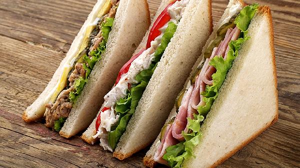 家里用电饭锅做面包简单方法