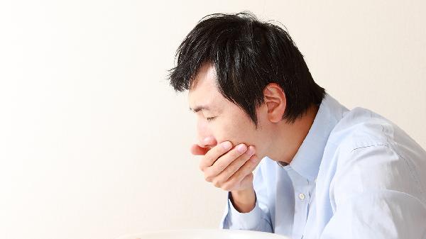 孩子经常呕吐是什么原因导致的呢怎么办