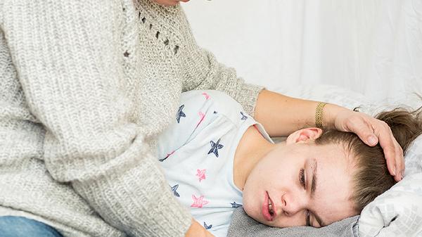 孩子抑郁症了家长应该呆在家还是正常上班