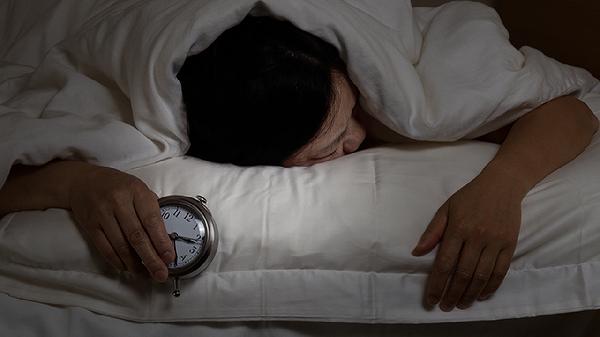 總失眠、睡不著？需要對癥治療！中醫(yī)送你4個治失眠的“良方”