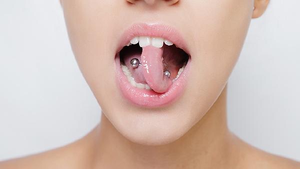 舌头两侧有疙瘩是怎么回事