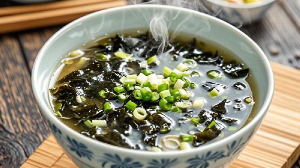 湿热可以吃紫菜汤吗