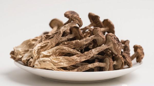 姬松茸茶树菇排骨汤