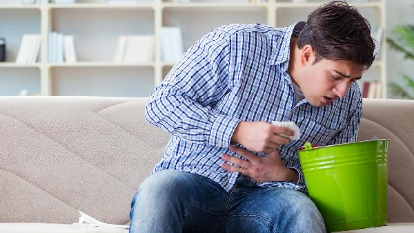 肝功异常会引起饭后呕吐吗