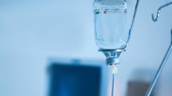 输液胳膊肿了怎么办 这几种缓解肿痛方法介绍