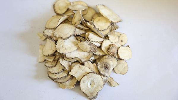 白芷黑头净膏有作用吗