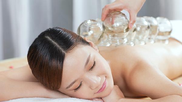 女性拔罐两个肩膀头最黑用祛湿贴可以么