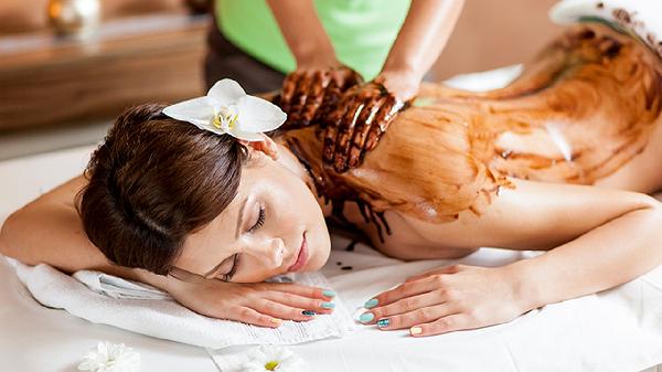 按摩耳朵有助于睡眠吗