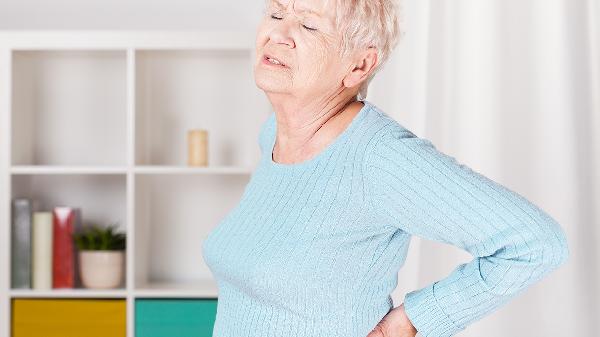女性腰疼的8个征兆