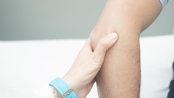 位于肘横纹、腕横纹上的腧穴有哪些