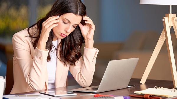 小脚趾骨头疼痛是什么原因