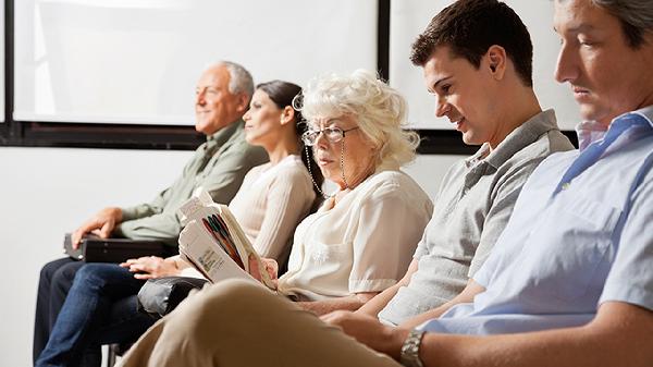 老人股骨转子间骨折的治疗方案