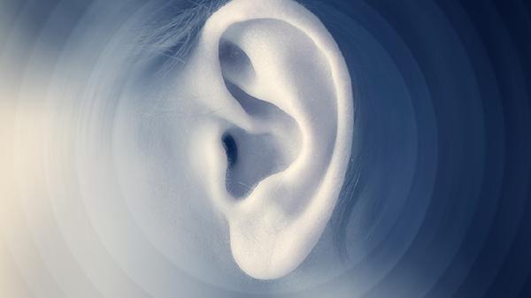 鼓膜穿孔扩散的症状有哪些