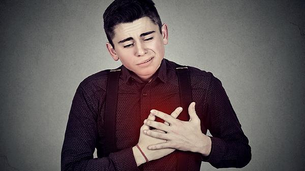 稳定性心绞痛前胸一直疼怎么回事