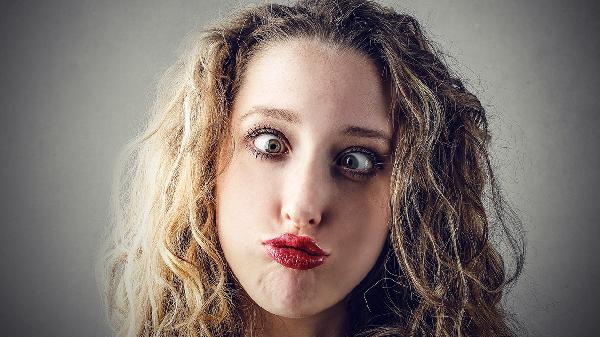 女生嘴唇苍白的原因有哪些 女生嘴唇苍白的3个原因介绍