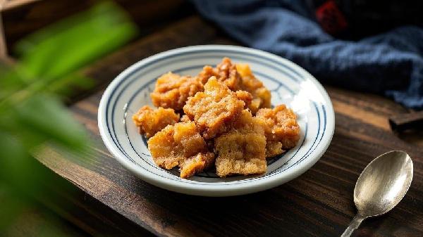 油锅里的油渣怎么去除小妙招