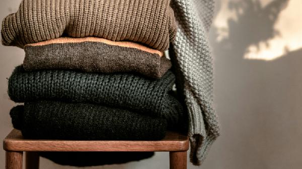 纯棉白色衣服黄了怎样能洗白