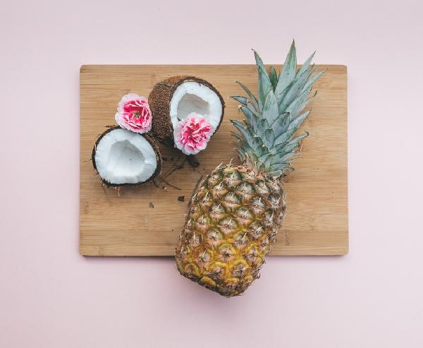 菠萝皮煮水可以清洁什么