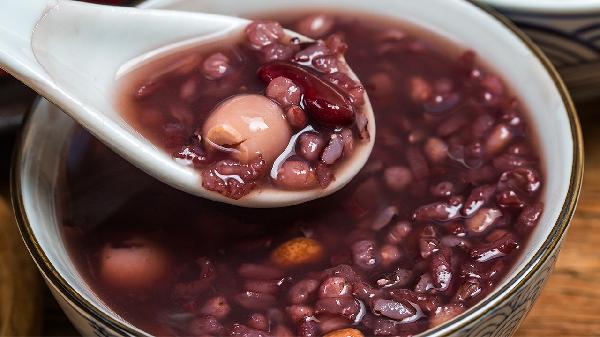 八宝粥一碗米几碗水