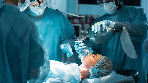 为何胎监不过就要吸氧