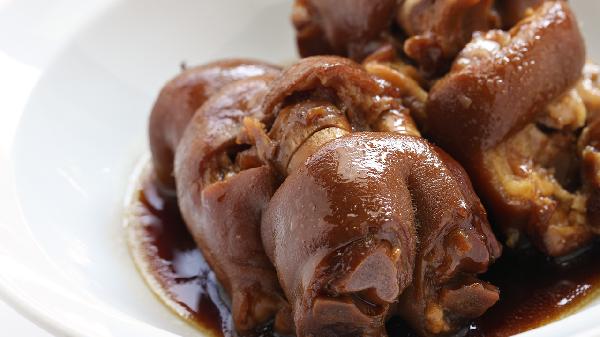 熟猪蹄再次加热怎么做