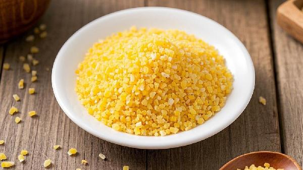 鸽子吃玉米渣吗?