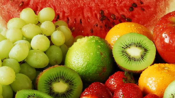 盐水洗草莓要泡多久