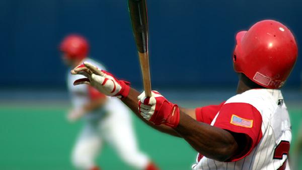 棒球服要买大一号吗