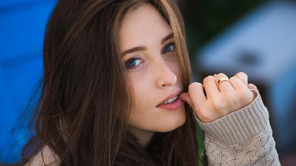 男人永远欣赏有思想、有自我追求的女人。