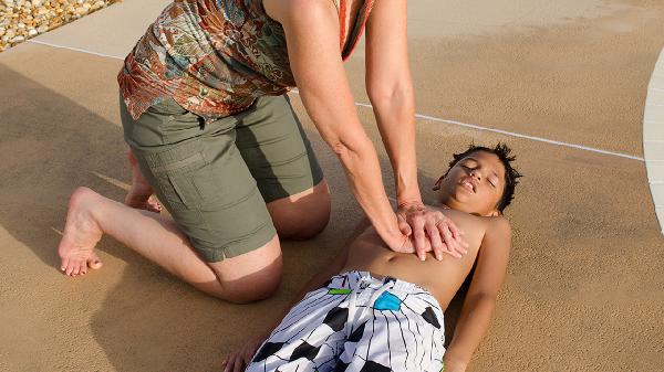 黄金4分钟急救方法是什么