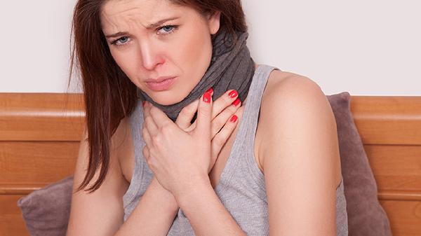 女子咽喉癌的早期症状 女子警惕咽喉癌的3大症状