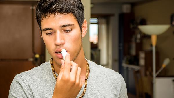 嘴唇溃疡怎么治疗 嘴唇溃疡的3个控制方法揭晓