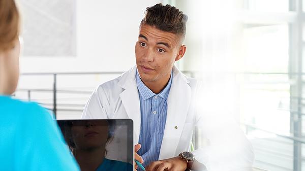 传染性软疣刚开始是个小红点吗