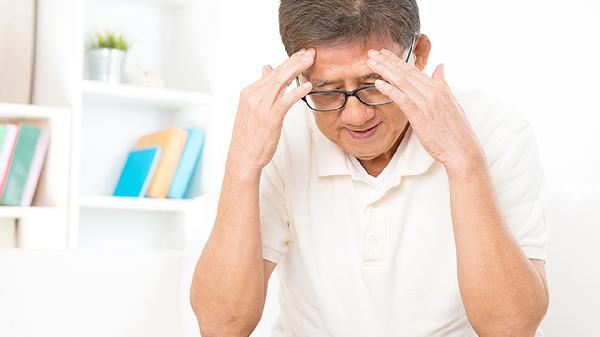 情绪激动也易诱发心绞痛?平时远离3个“元凶”,心脏或很健康