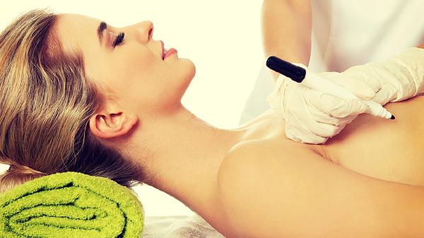 10岁女孩乳房发育算早熟吗没有来月经