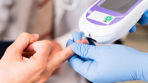 苦瓜立大功？医生发现：常吃苦瓜，可显著降低糖尿病并发症风险？