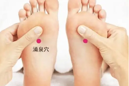 长期按涌泉穴的危害有哪些