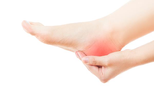 脚趾头撞肿了十天了还是疼