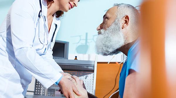 老年冠心病如何护理 从四个方面呵护好老年人心脏